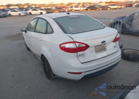 2014 Ford Fiesta Se z USA, uszkodzony, nr VIN 3FADP4BJ4EM234470